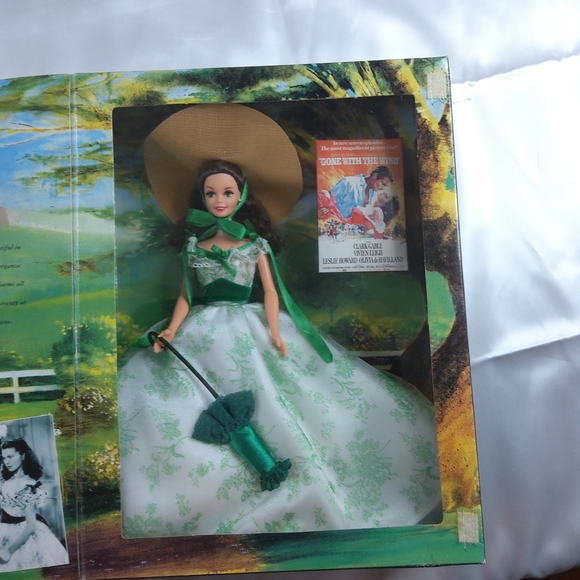 1994 Scarlett O’Hara Barbie BBQ Dress NRFB Gone with the Wind 12997 !!NEW!! - Picture 1 of 7